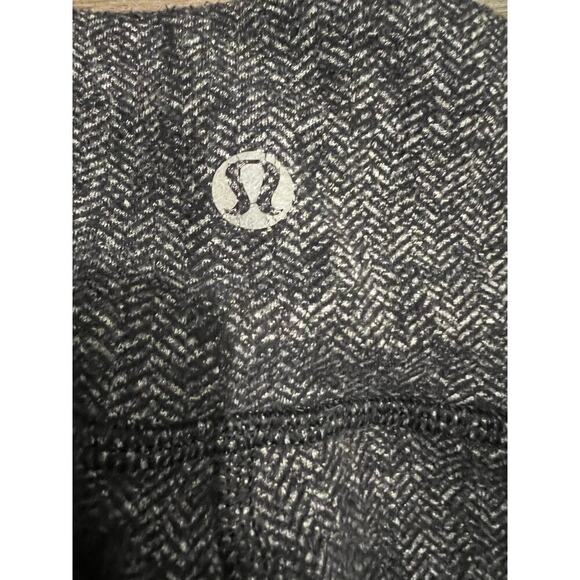 Lululemon legging - Picture 4 of 4